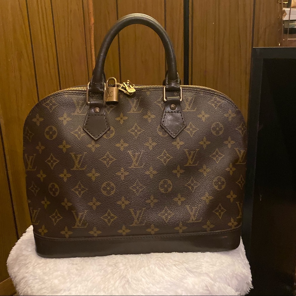 Authentic Louis Vuitton Alma